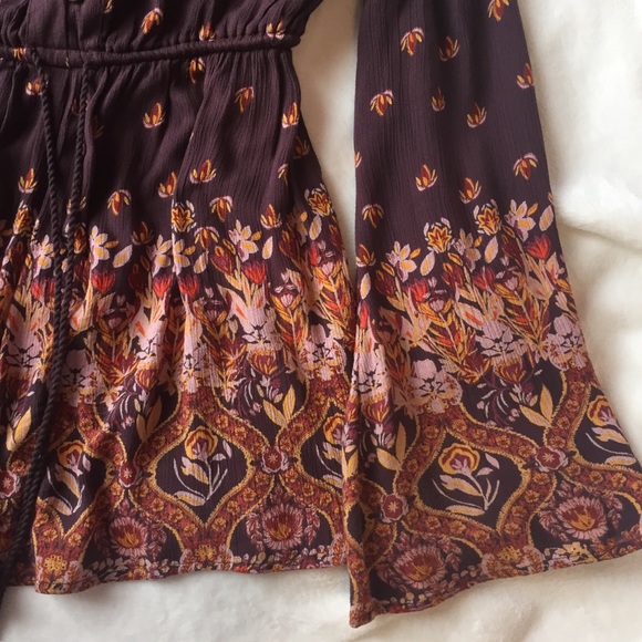 Urban Outfitters Floral Romper - Picture 1 of 6